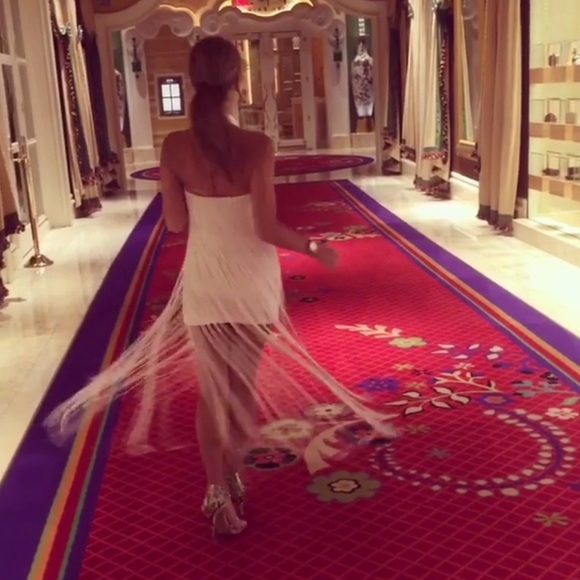 Meet Your Posher ! - Picture 2 of 8